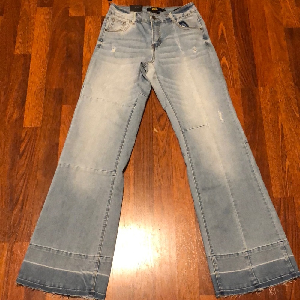 NWT L&B Lucky & Blessed size 4 flares